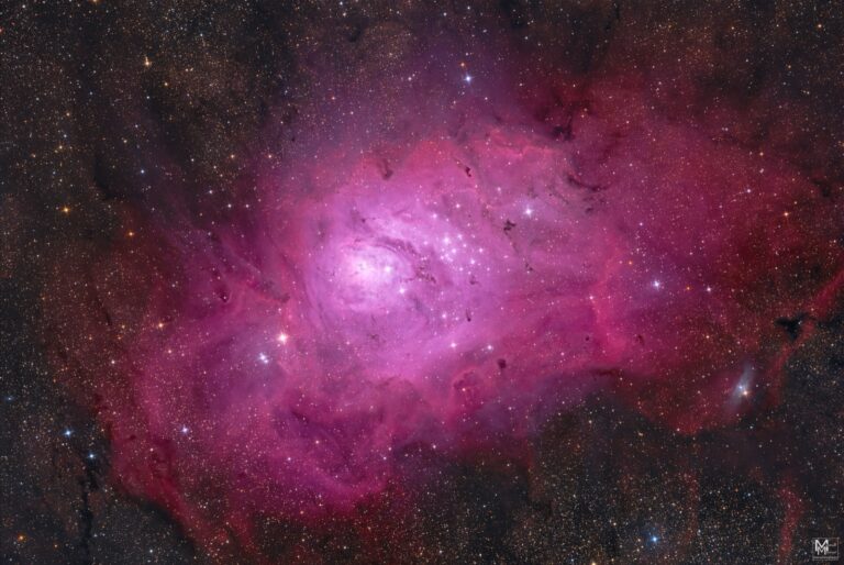 M 8 Lacerta 800 ASI 2600MM 9h45m LRGB